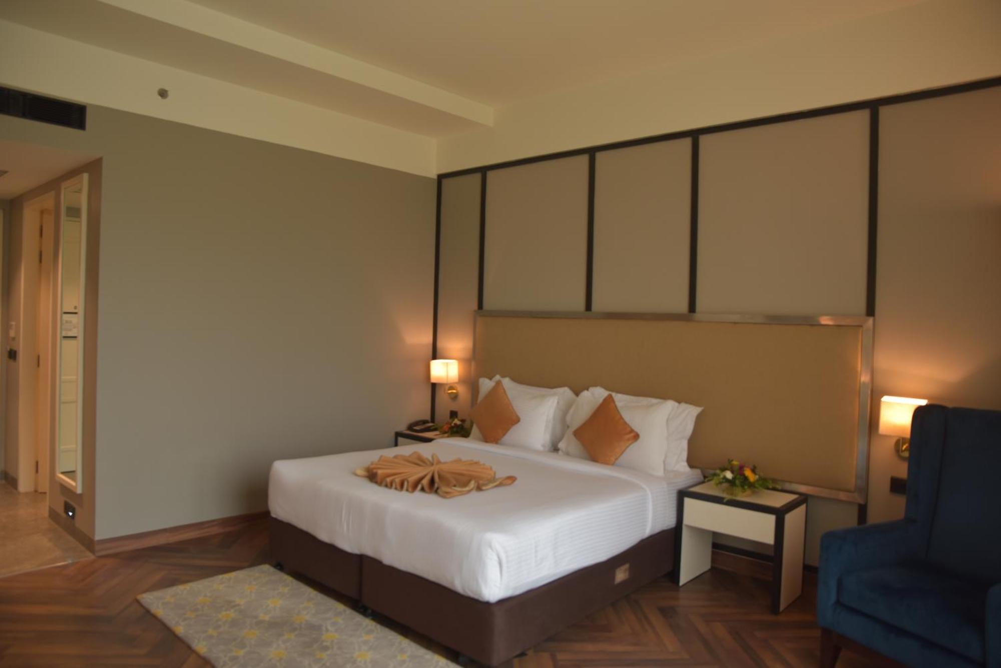Hotel Polo Towers Agartala Zewnętrze zdjęcie